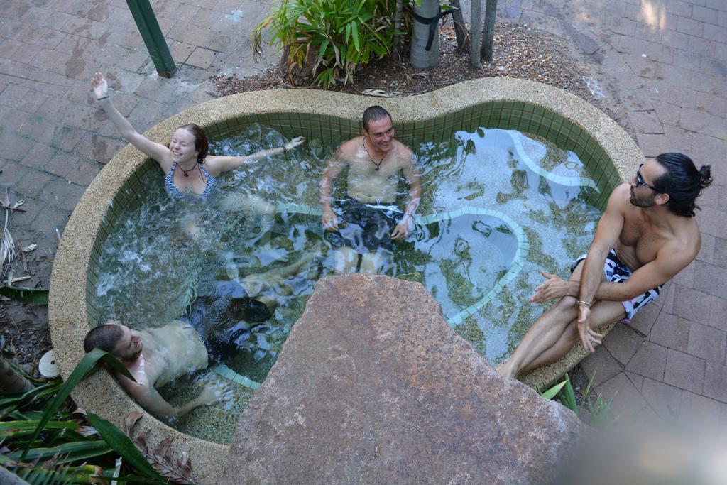 Frogs-Hollow Backpackers Darwin Luaran gambar